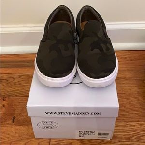 Steve Madden Ecentric Camoflage Sneakers